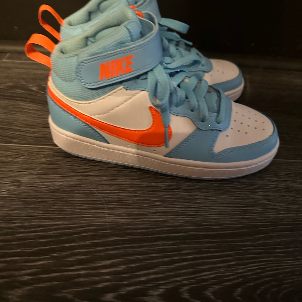 Nike Sky Blue and Orange High-Tops - Picture 3 of 6